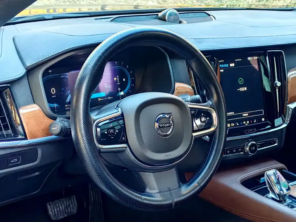 Volvo S90 2023 из CN, фото 9