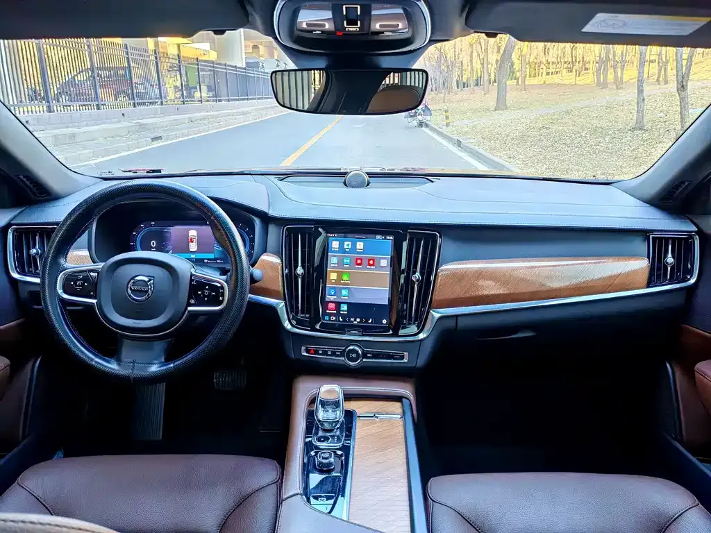 Volvo S90 2023 из CN, фото 5
