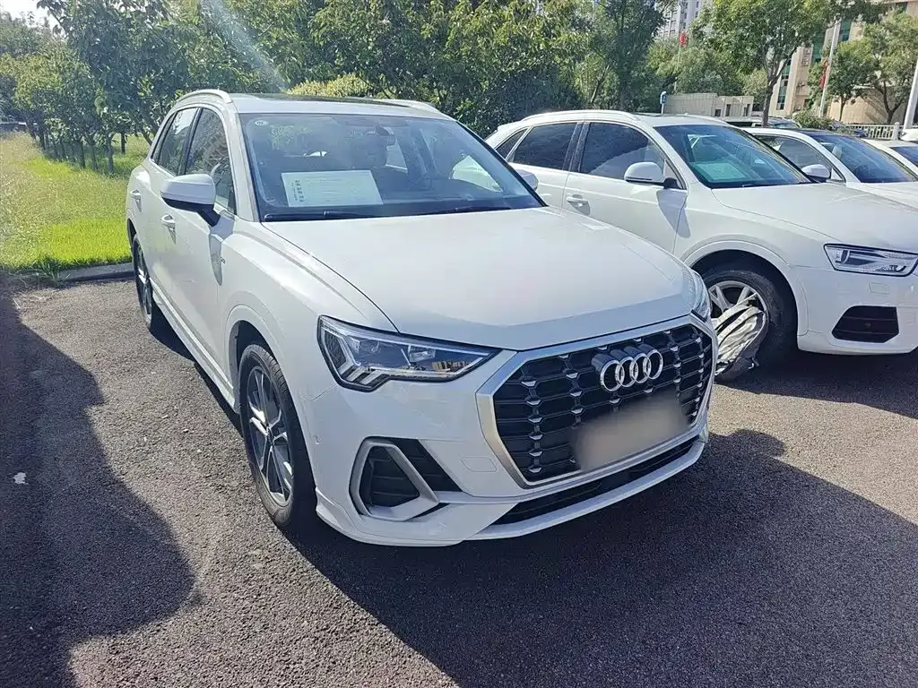 Audi Q3 — фото 4