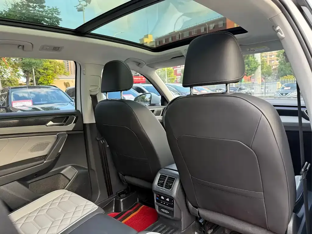 Volkswagen Tayron 2023 из CN, фото 3
