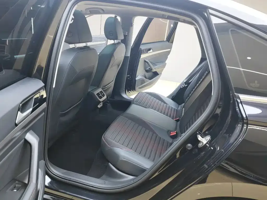 Volkswagen Lavida 2022 из CN, фото 8