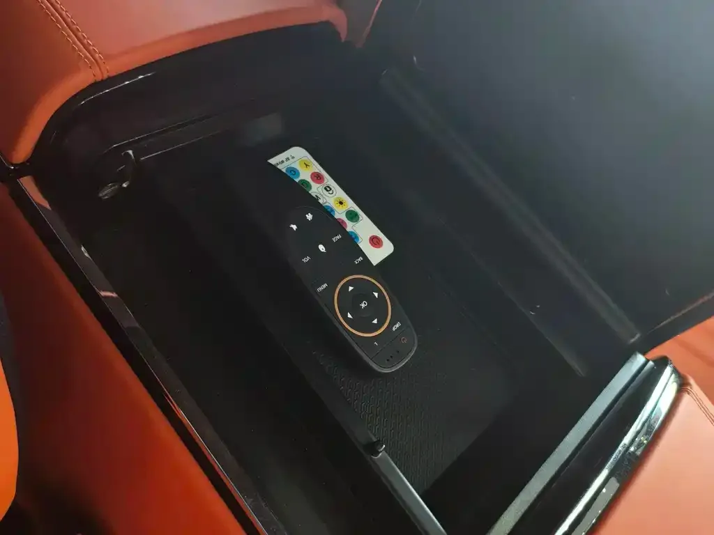 Mercedes-Benz Vito 2025 из CN, фото 4