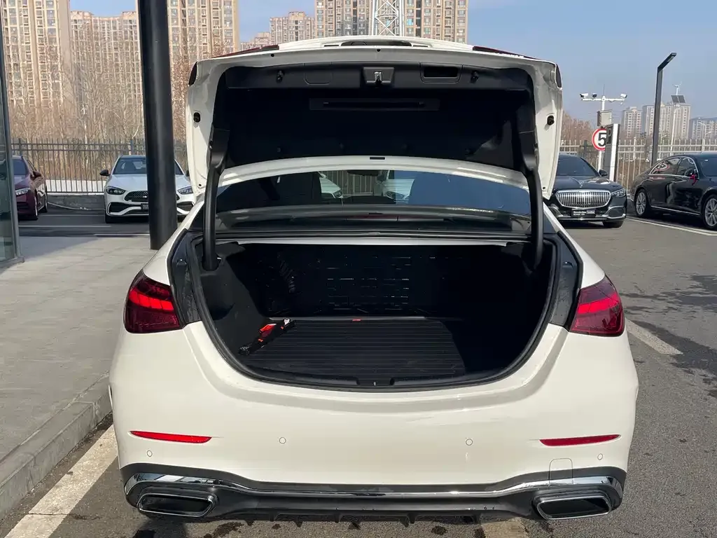 Mercedes-Benz C-Class 2024 из CN, фото 5