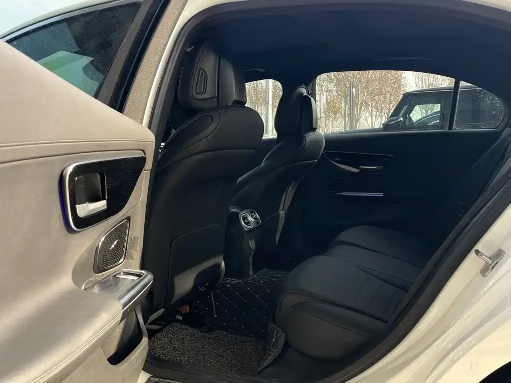 Mercedes-Benz C-Class 2024 из CN, фото 2