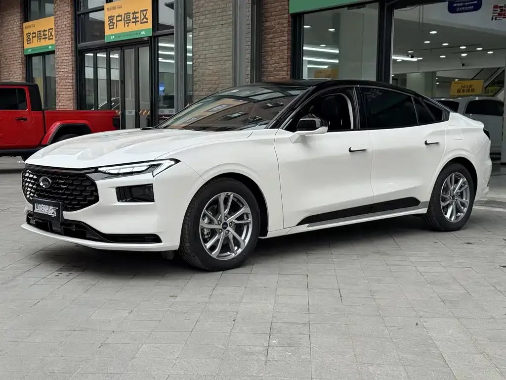 Ford Mondeo 2023 из CN, фото 2