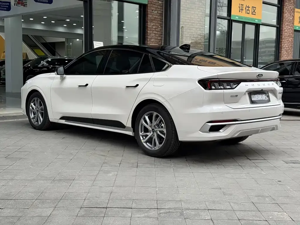 Ford Mondeo 2023 из CN, фото 3