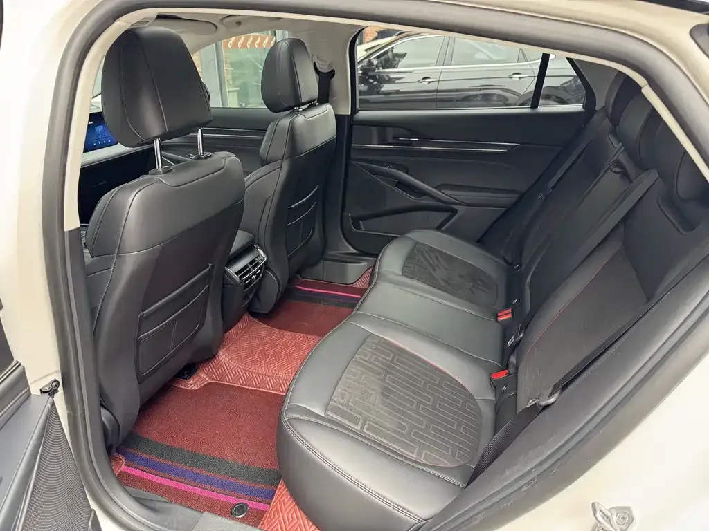 Ford Mondeo 2023 из CN, фото 9