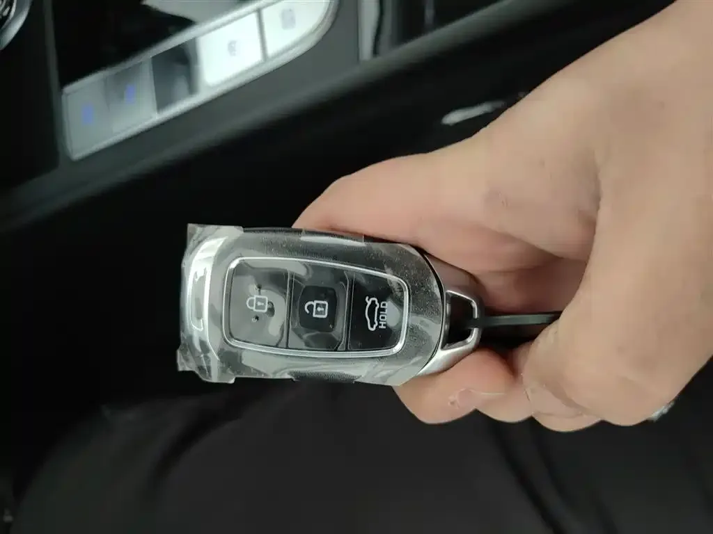 [object Object] Elantra 2025 из CN, фото 9