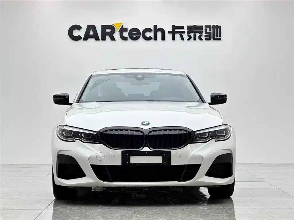BMW 3 Series 2022 из CN, фото 2