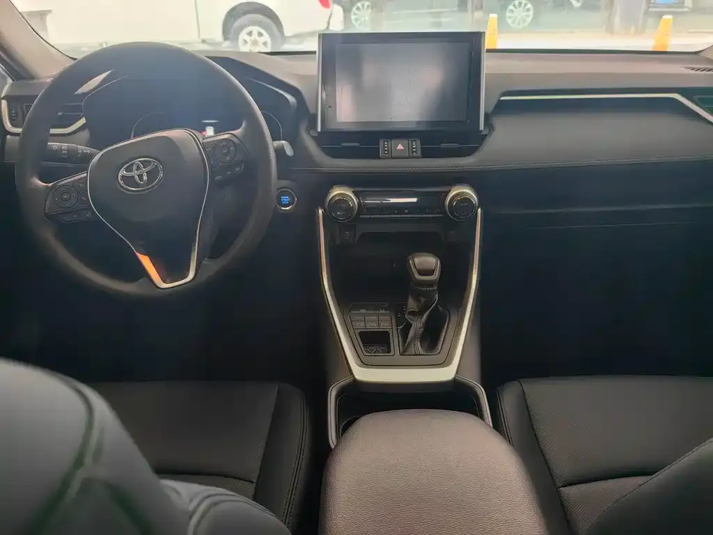 Toyota RAV4 2023 из CN, фото 7
