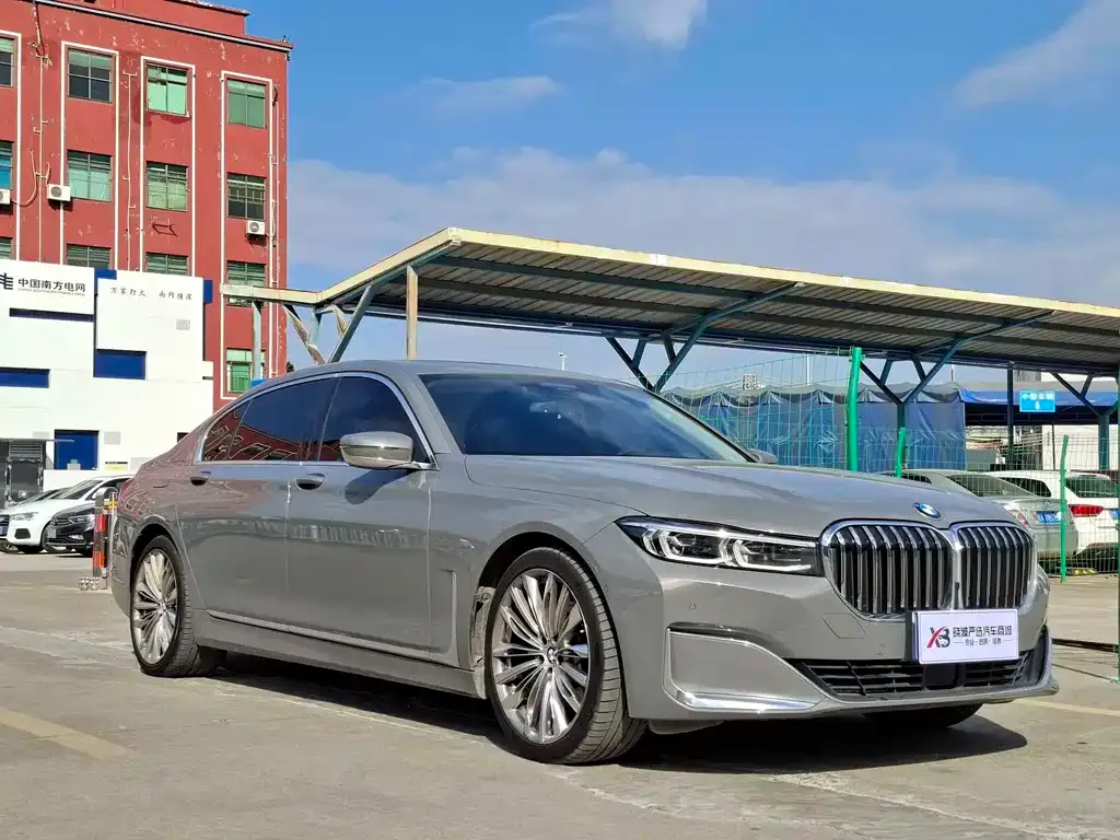 BMW 7 Series 2022 из CN, фото 5