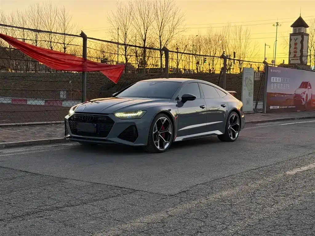 Audi RS 7 2024 из CN, фото 1