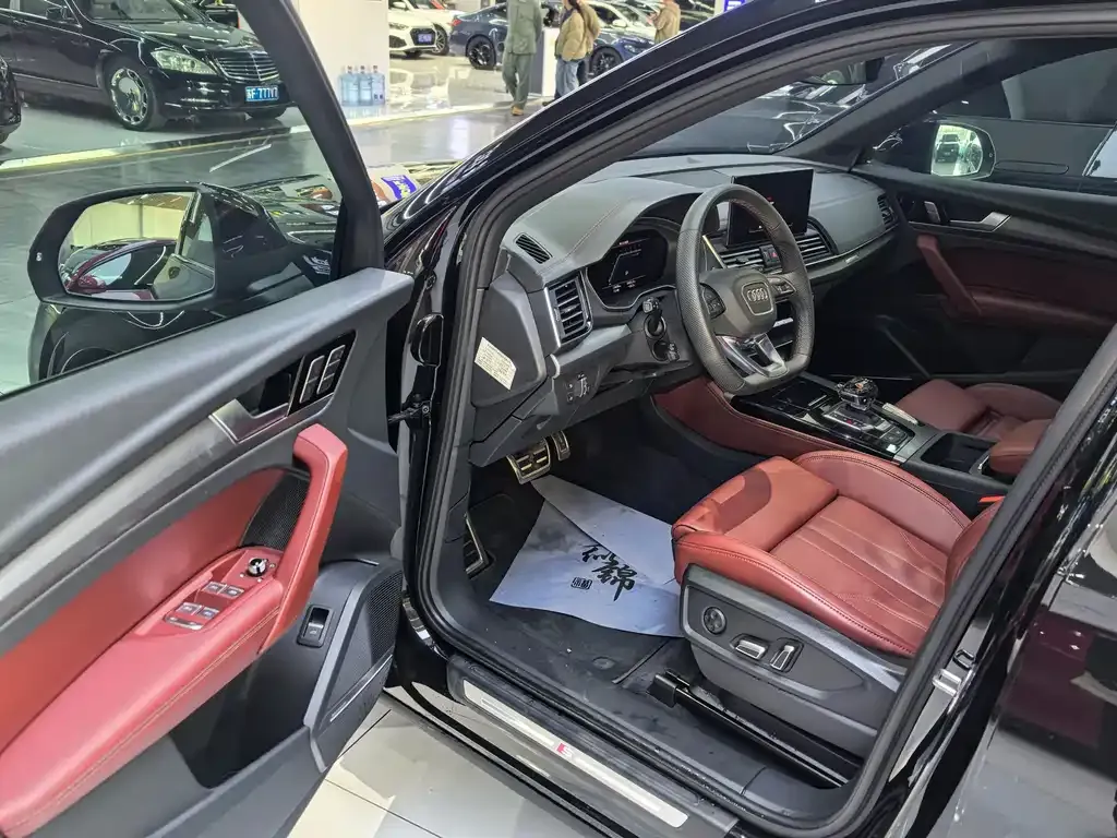Audi Q5L 2025 из CN, фото 9