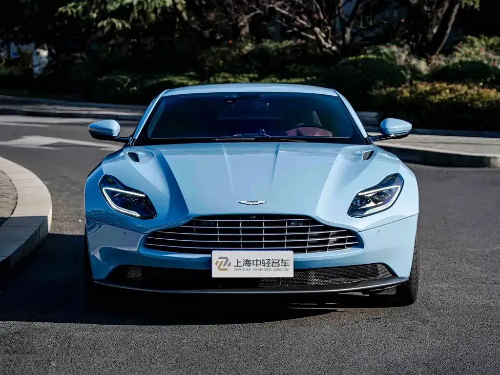 Aston Martin DB11 2024 из CN, фото 1