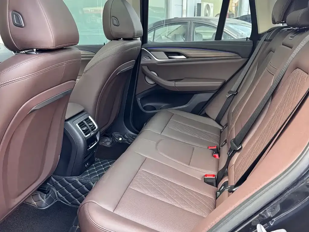 BMW X3 2022 из CN, фото 2
