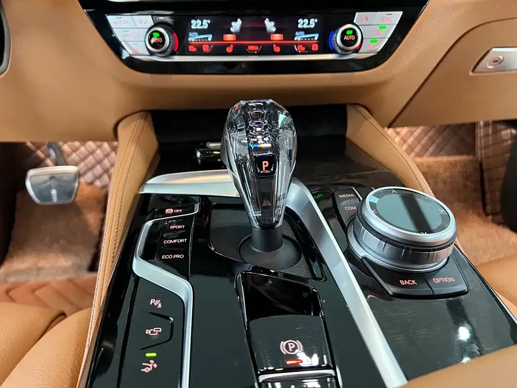 BMW 6 Series GT 2025 из CN, фото 7