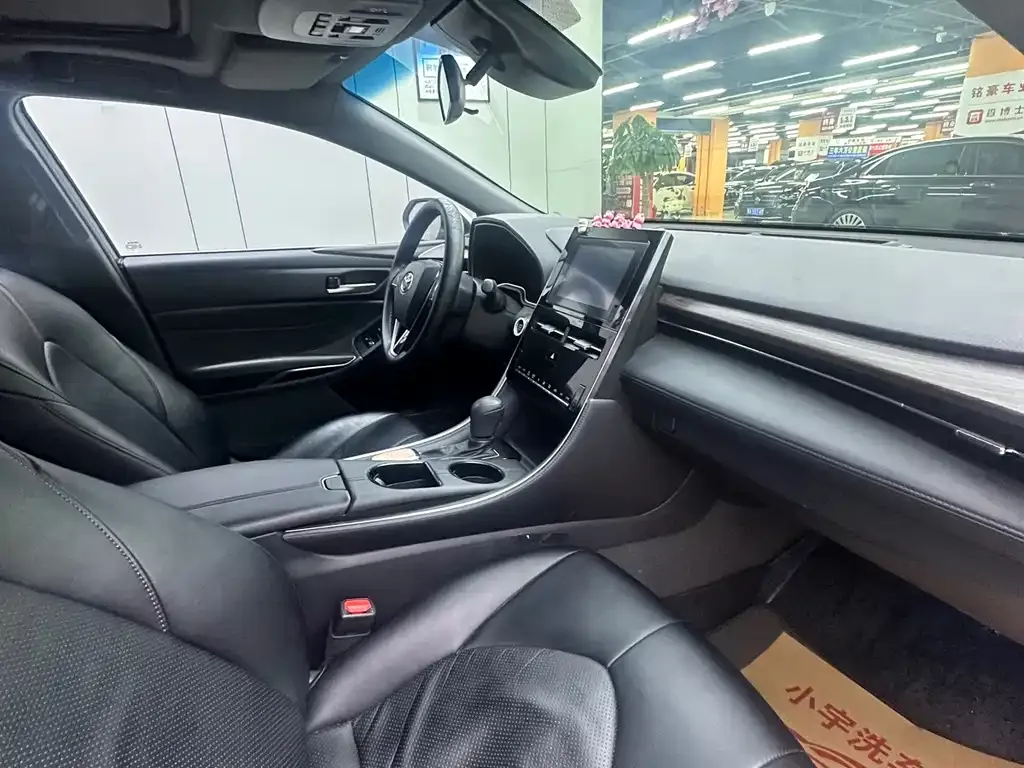 Toyota Avalon 2023 из CN, фото 3