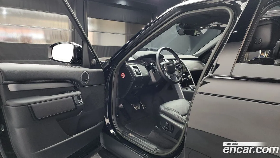 Land Rover Discovery 2023 из KR, фото 8