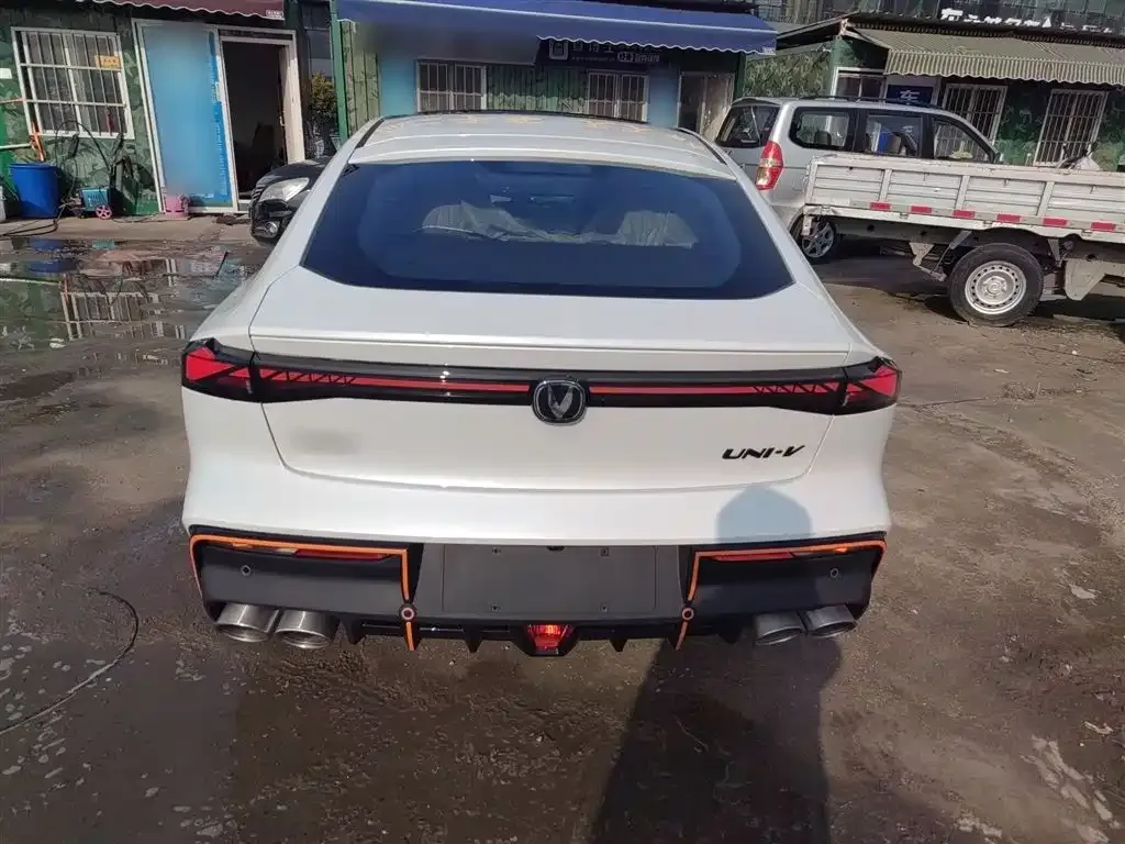 Changan UNI-V 2026 из CN, фото 8