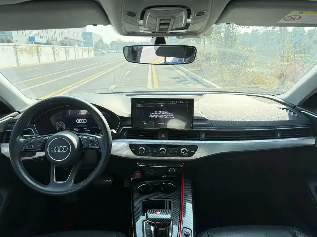 Audi A4L 2021 из CN, фото 8