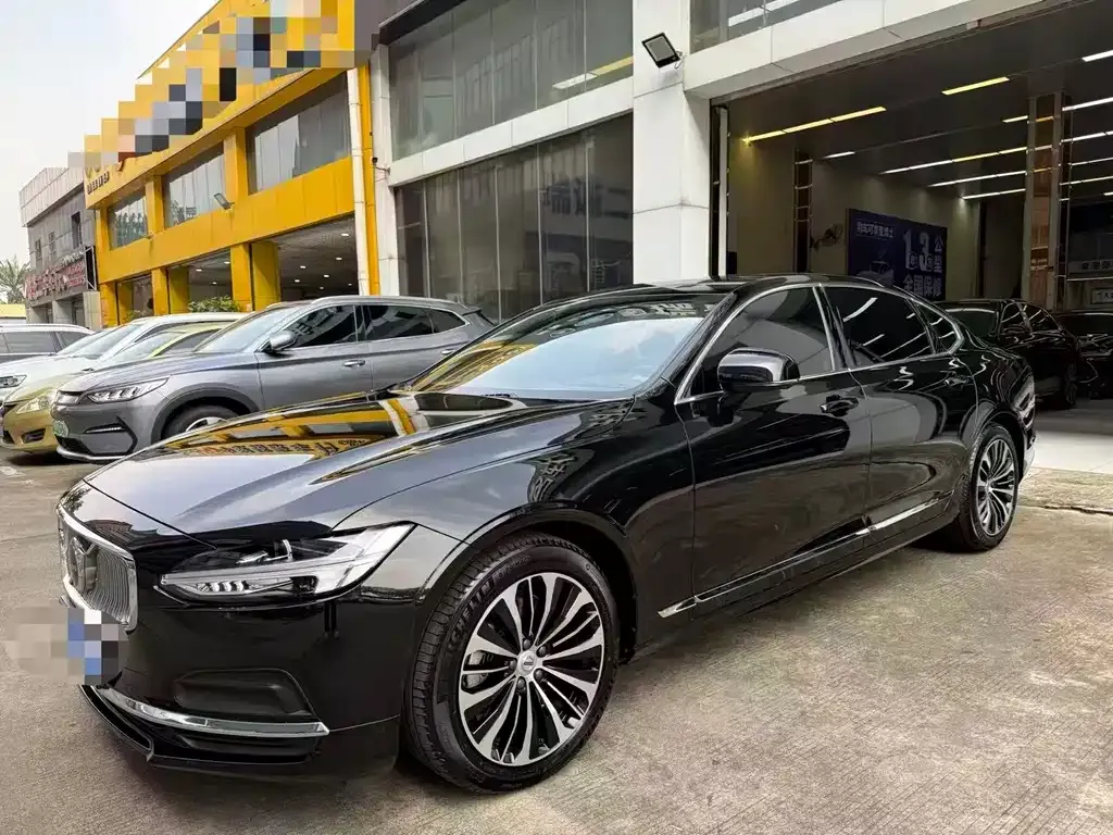 Volvo S90 2024 из CN, фото 1