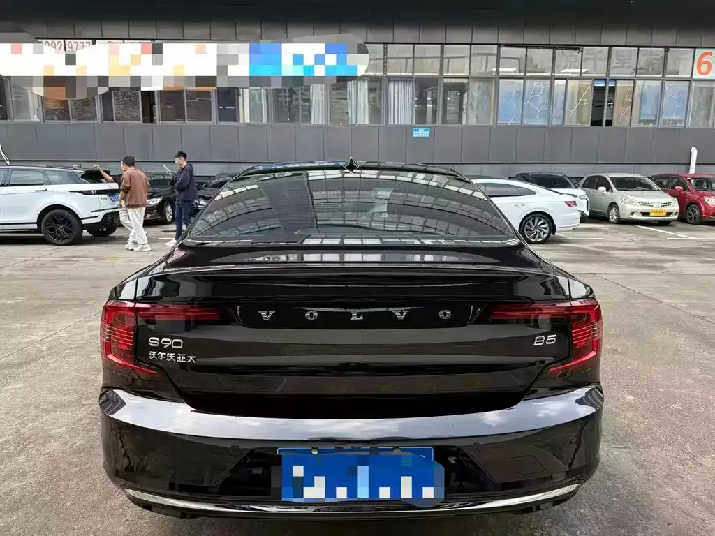 Volvo S90 2024 из CN, фото 8