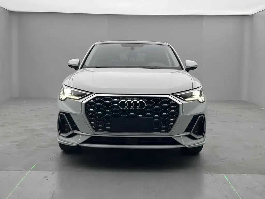 Audi Q3 Sportback — фото 2