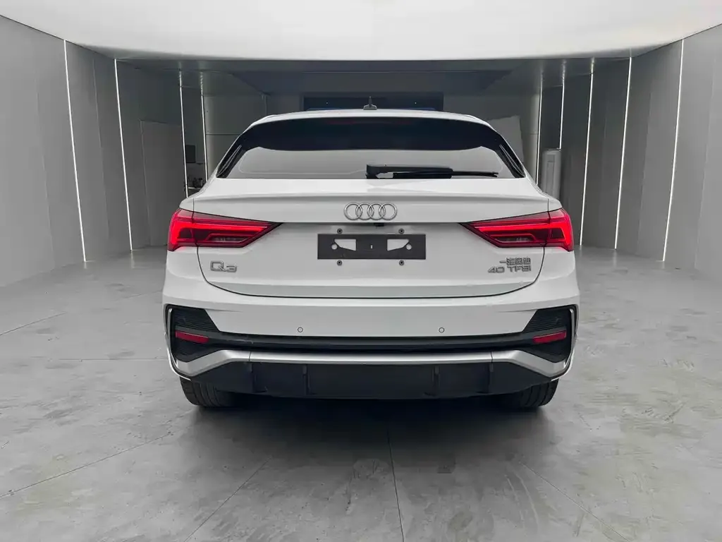 Audi Q3 Sportback — фото 6