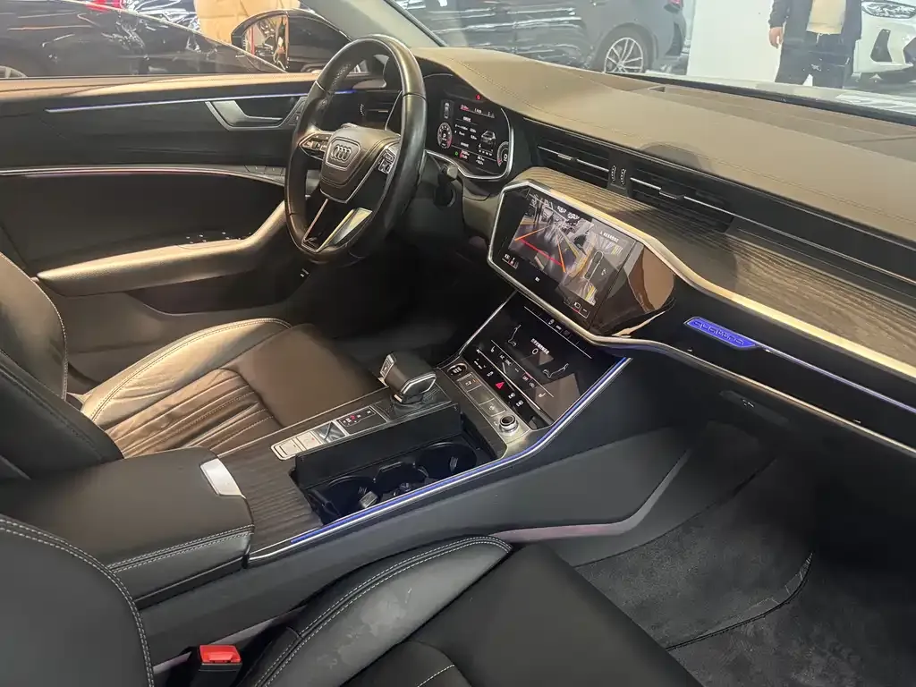 Audi A6L 2023 из CN, фото 5