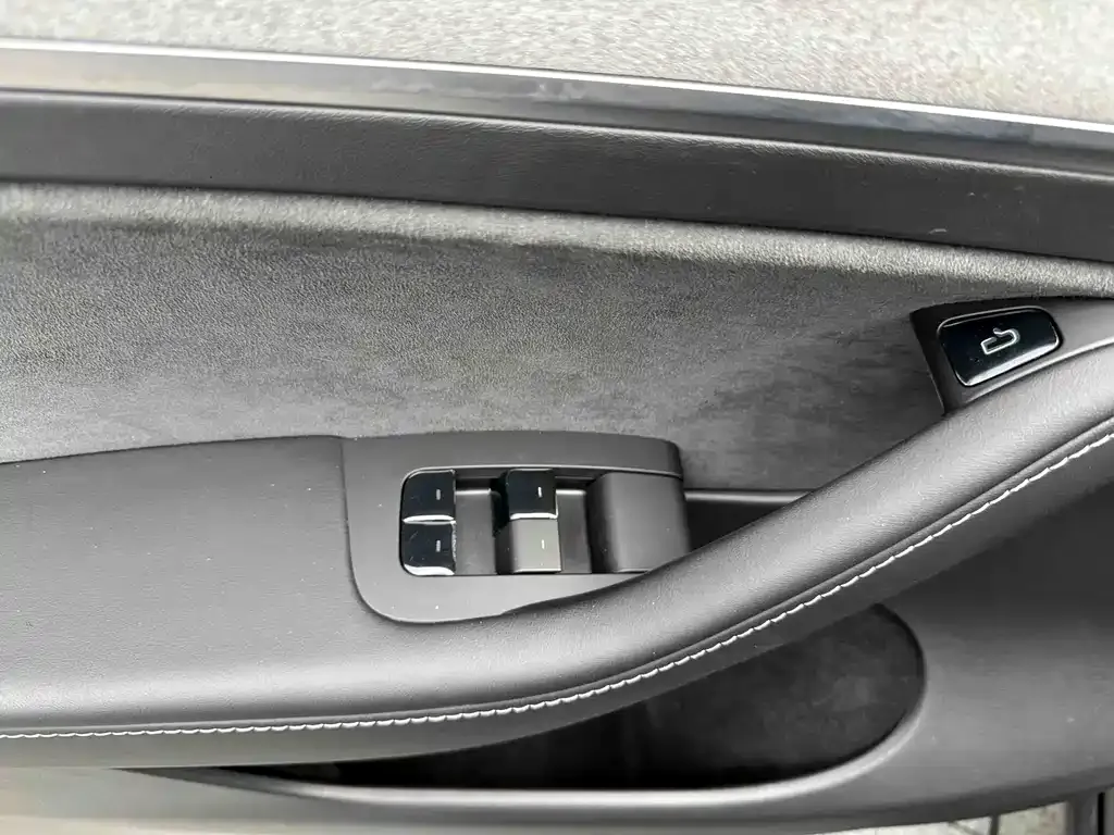 Tesla Model Y 2023 из CN, фото 4