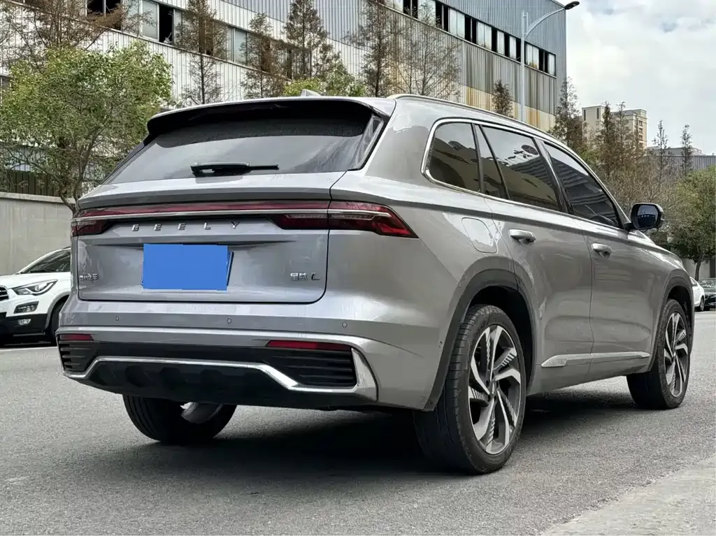 Geely Xingyue L — фото 10