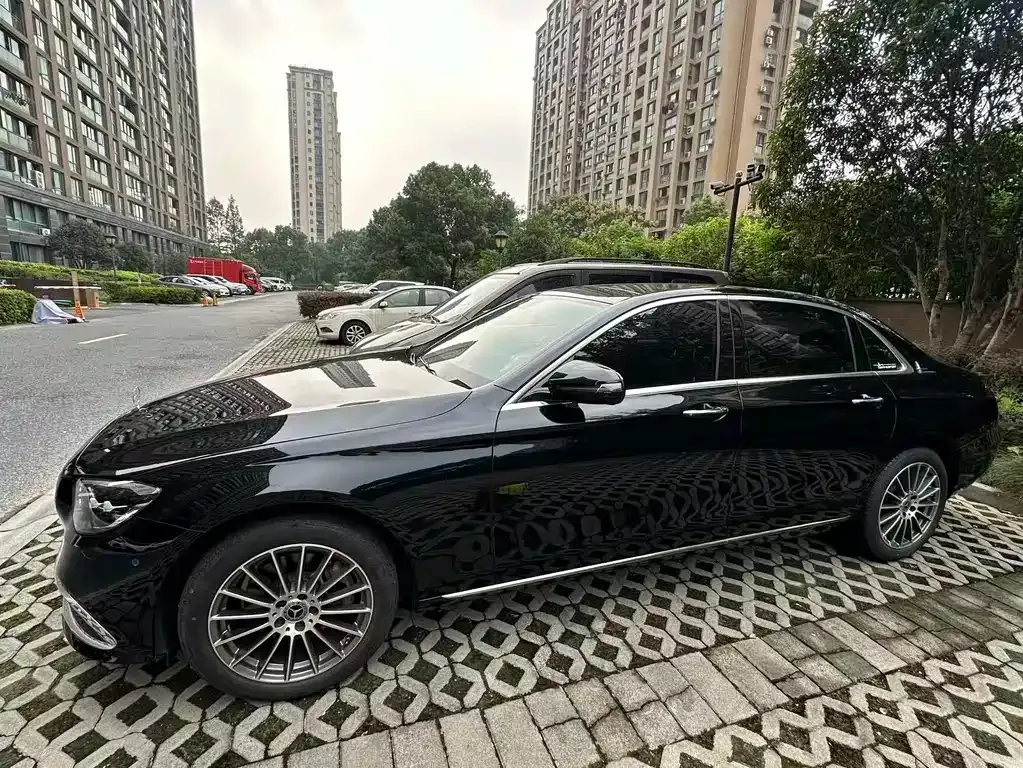 Mercedes-Benz E-Class 2023 из CN, фото 7
