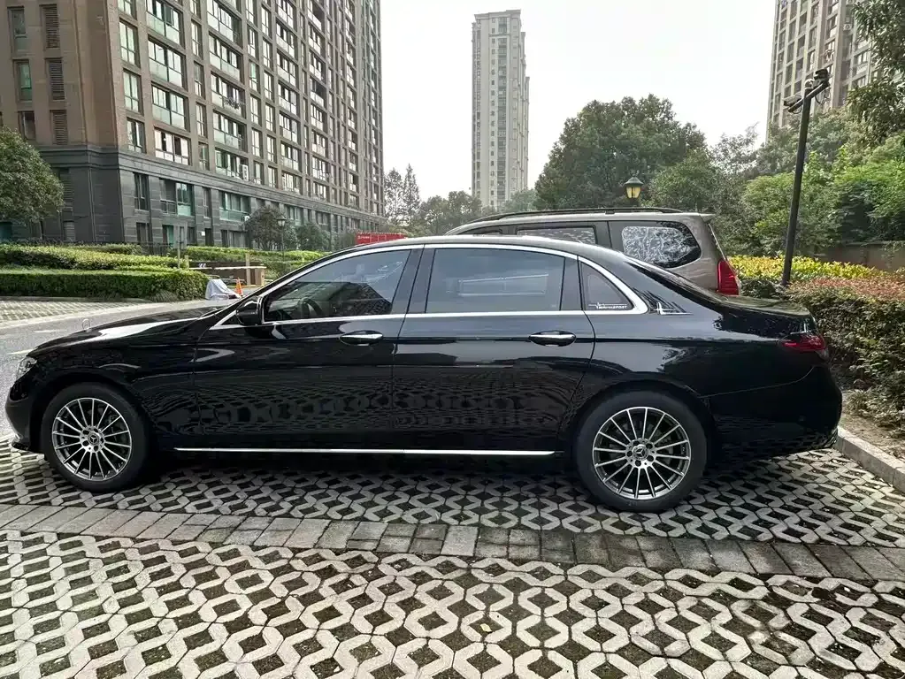 Mercedes-Benz E-Class 2023 из CN, фото 9