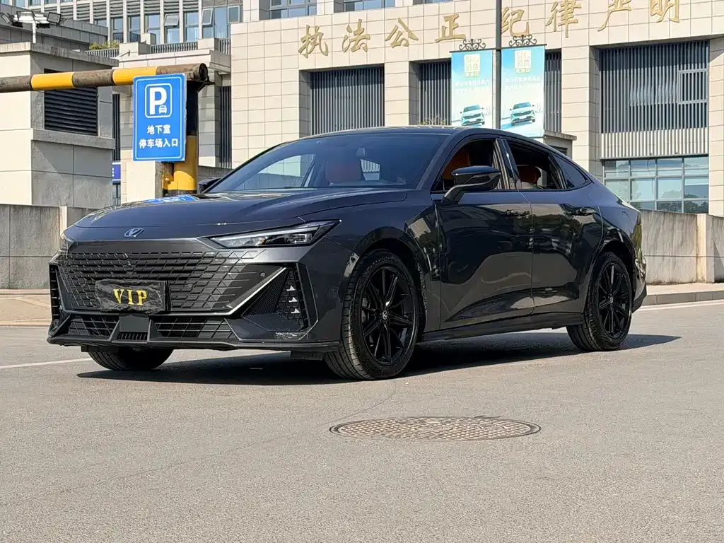 Changan UNI-V 2023 из CN, фото 1