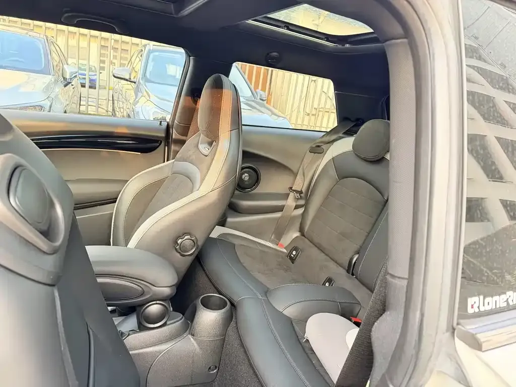 MINI JCW (John Cooper Works) 2022 из CN, фото 3