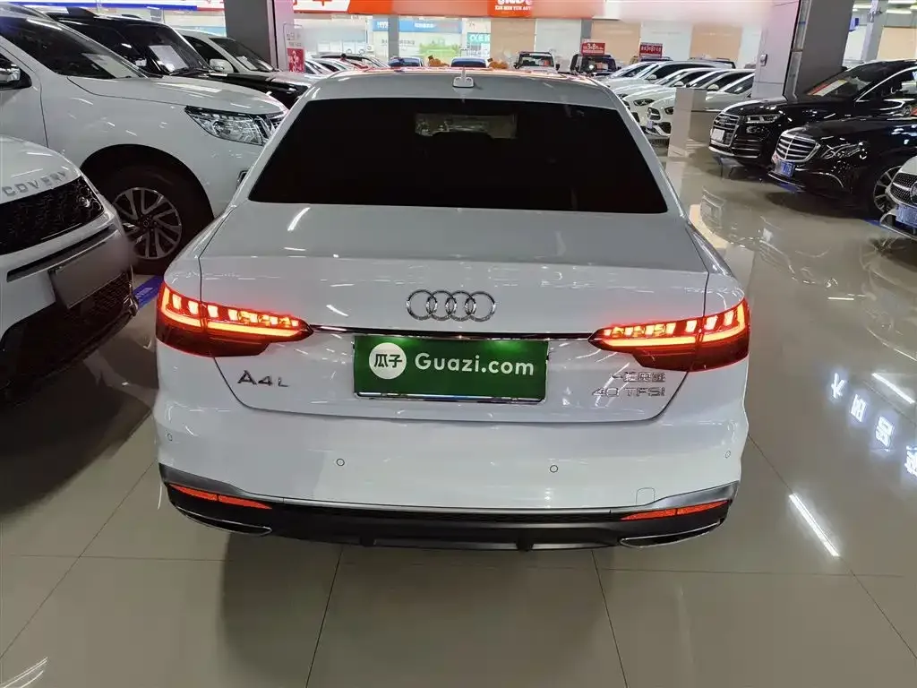 Audi A4L 2024 из CN, фото 3
