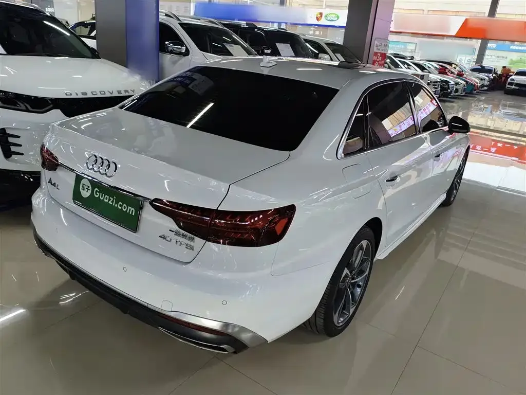 Audi A4L 2024 из CN, фото 8