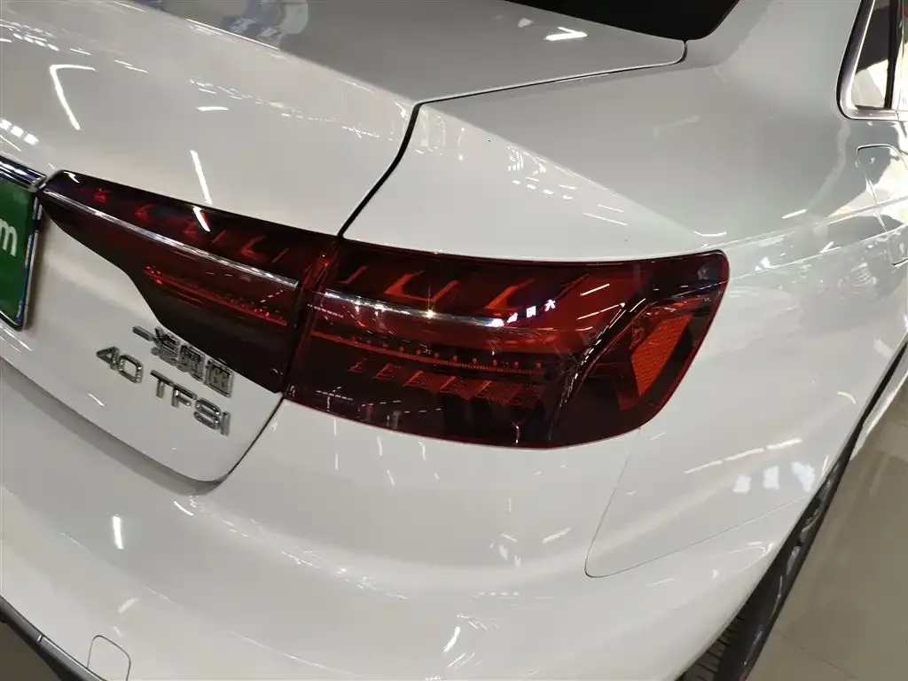 Audi A4L 2024 из CN, фото 4