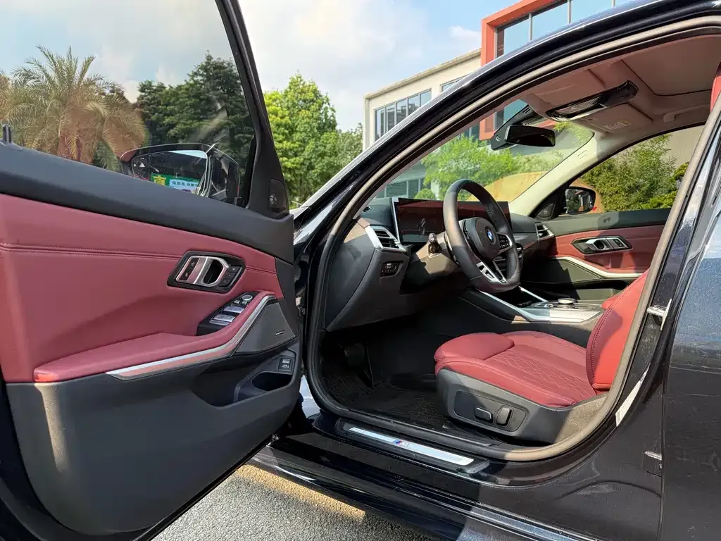 BMW 3 Series 2025 из CN, фото 7