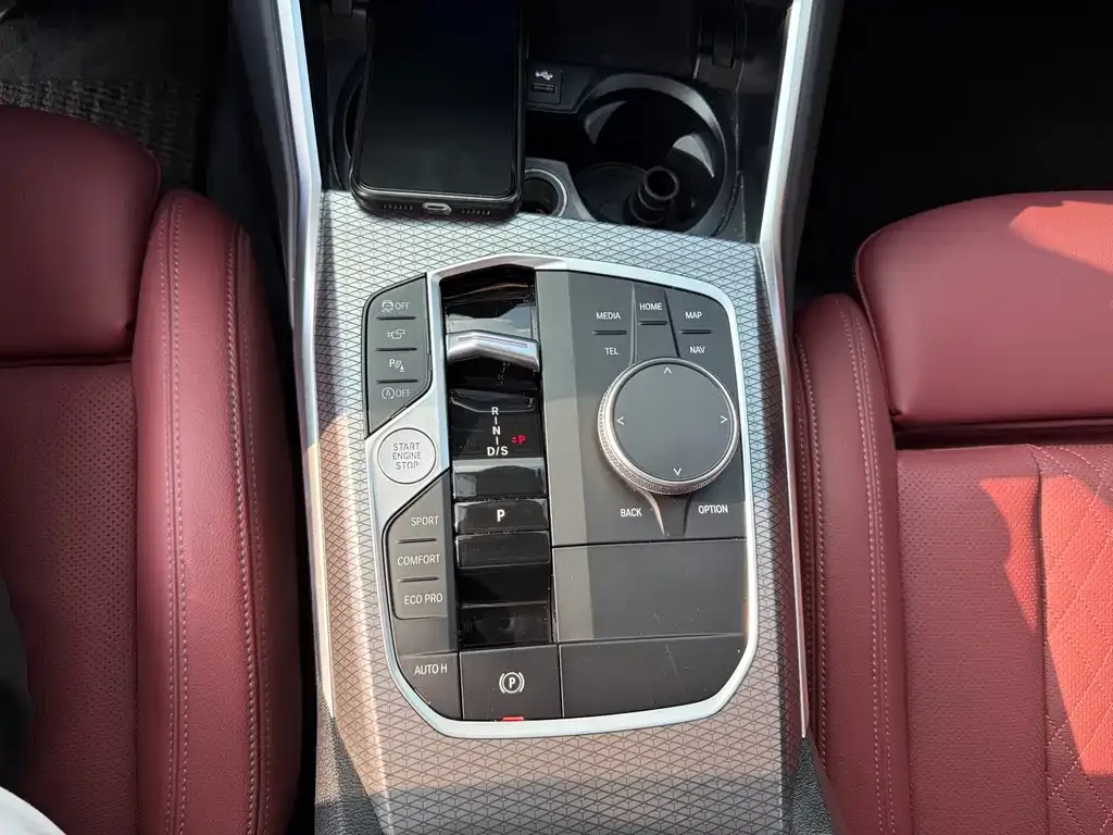 BMW 3 Series 2025 из CN, фото 3