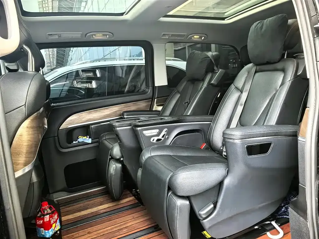 Mercedes-Benz V-Class 2022 из CN, фото 7