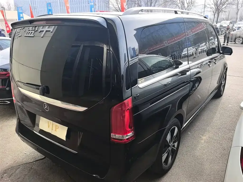 Mercedes-Benz V-Class 2022 из CN, фото 8