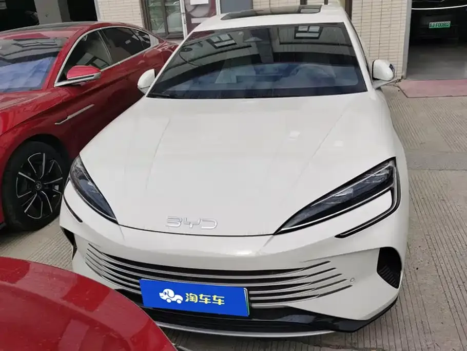 BYD Seal — фото 1