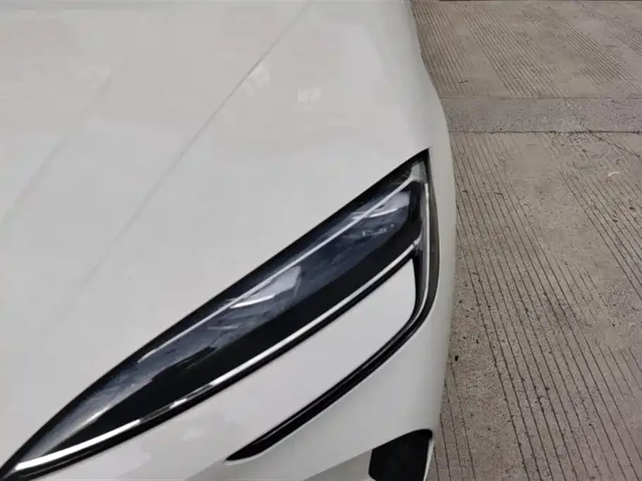 BYD Seal — фото 2