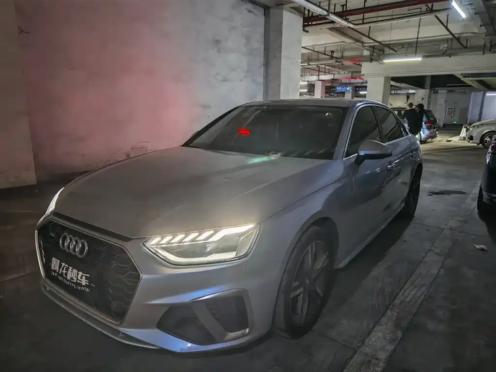 Audi A4L 2021 из CN, фото 1