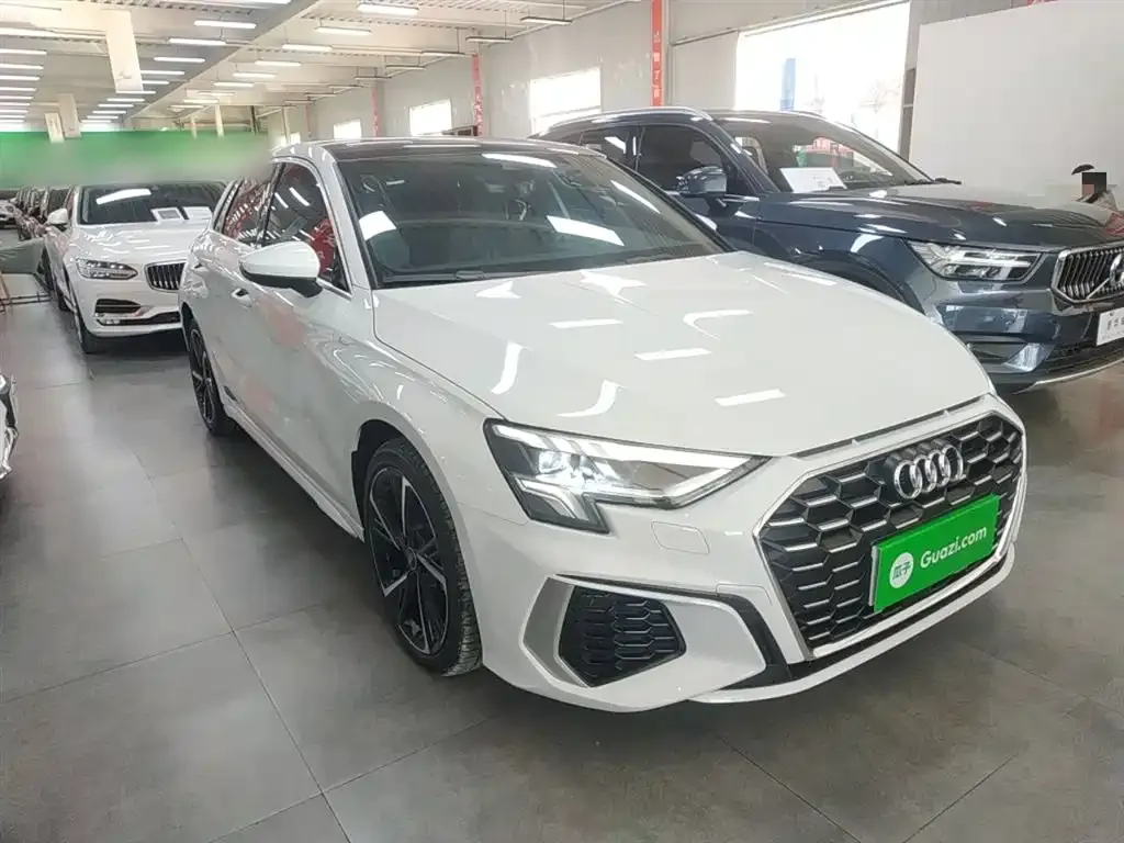Audi A3 2023 из CN, фото 4