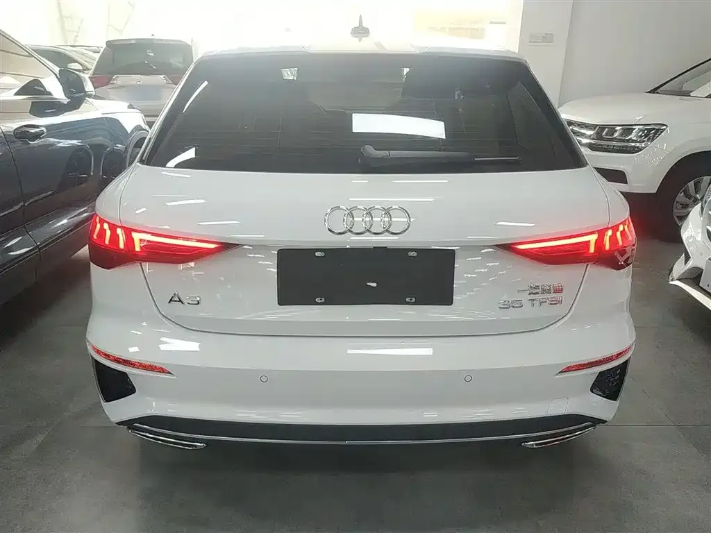Audi A3 2023 из CN, фото 6