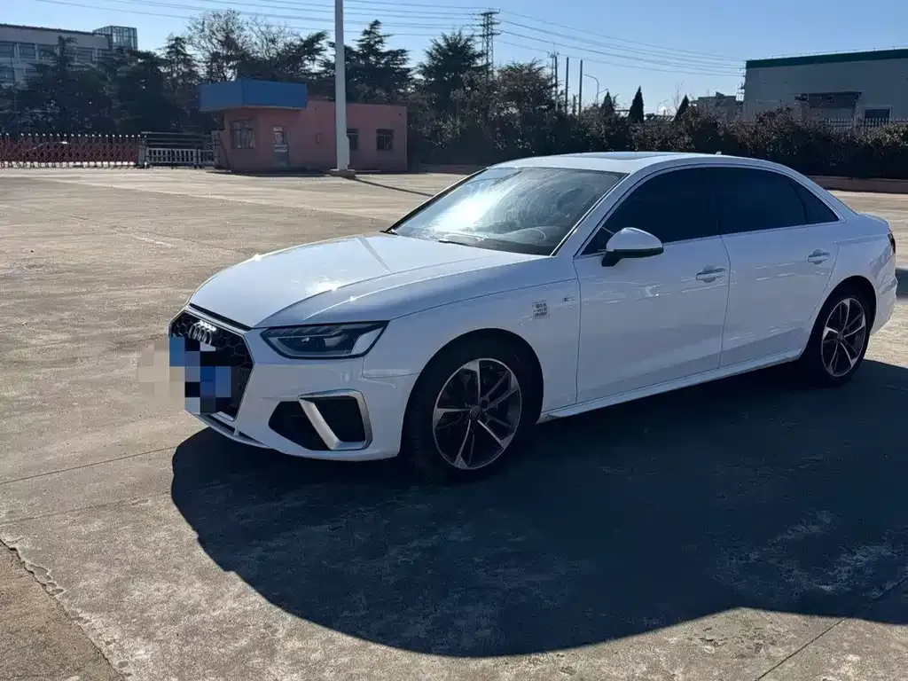 Audi A4L 2021 из CN, фото 1
