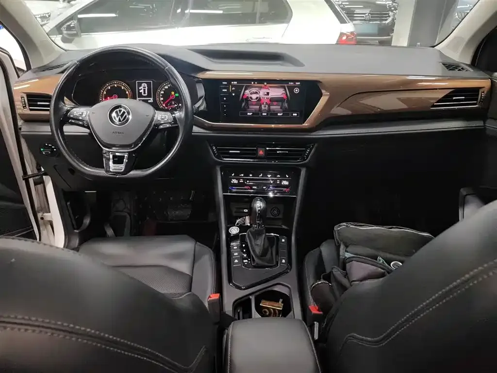 Volkswagen Tharu 2021 из CN, фото 8
