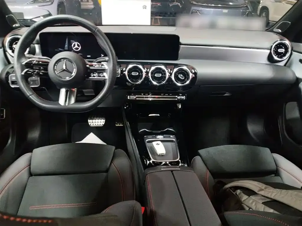 Mercedes-Benz CLA (Import) 2024 из CN, фото 5